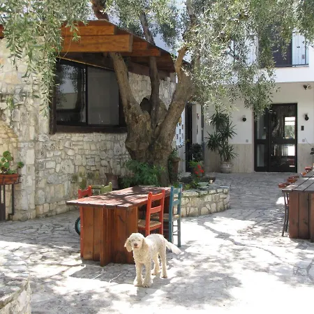 Agriturismo Mafrolla Farm stay